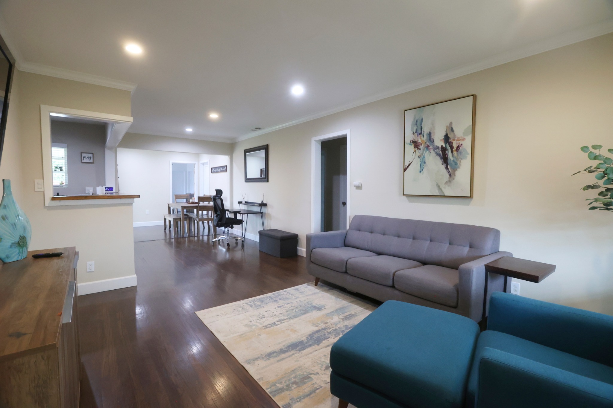 Simply Home living and dining area